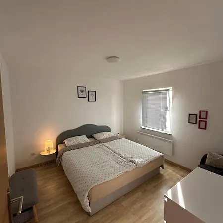 Izabella House Vakantiehuis Mala Nedelja
